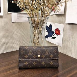 Louis Vuitton Mono International Wallet